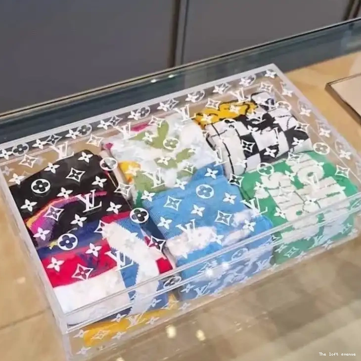 SOCKS BOX LV WITH CUSTOM 0702